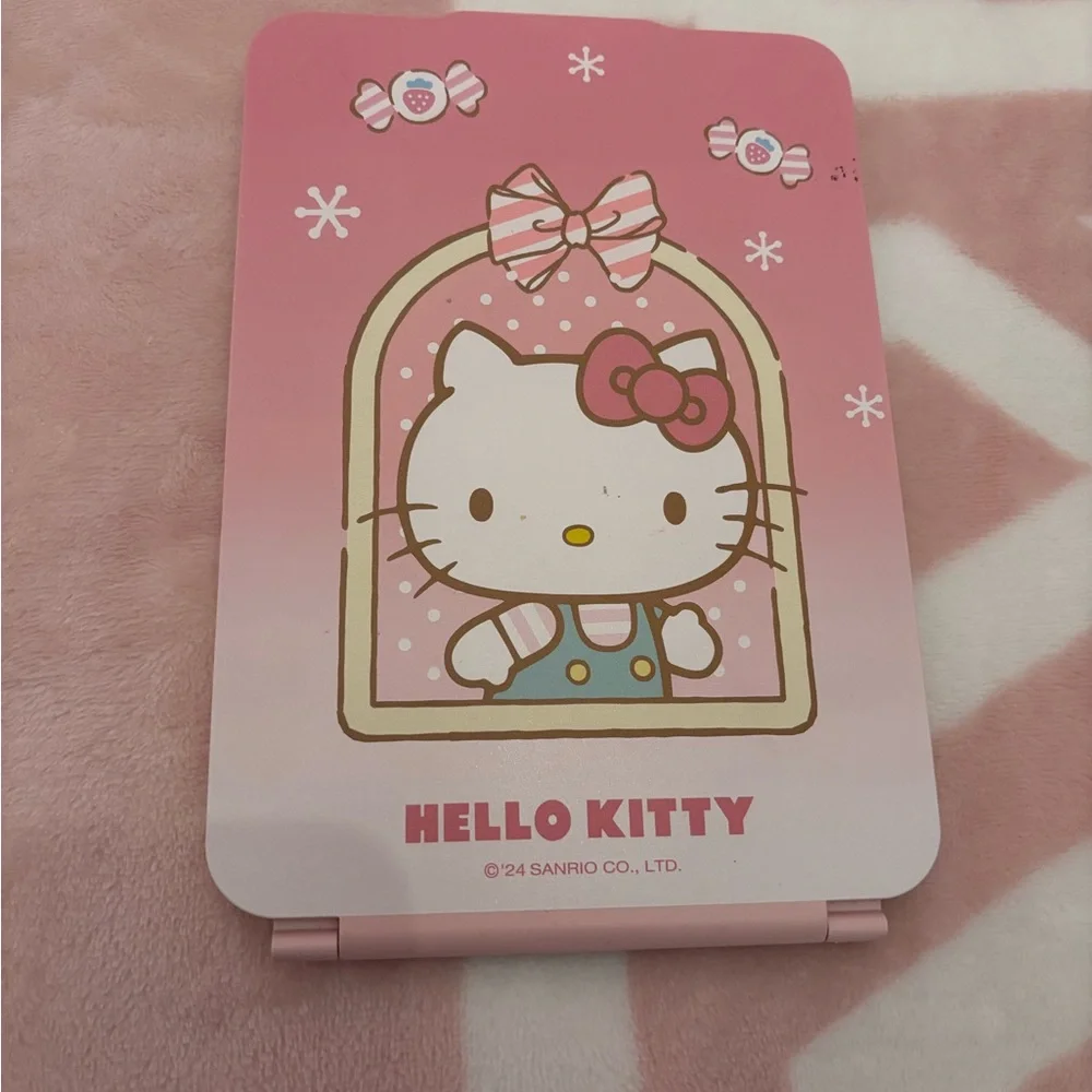 Hello Kitty Compact Mirror - Picture 1 of 4